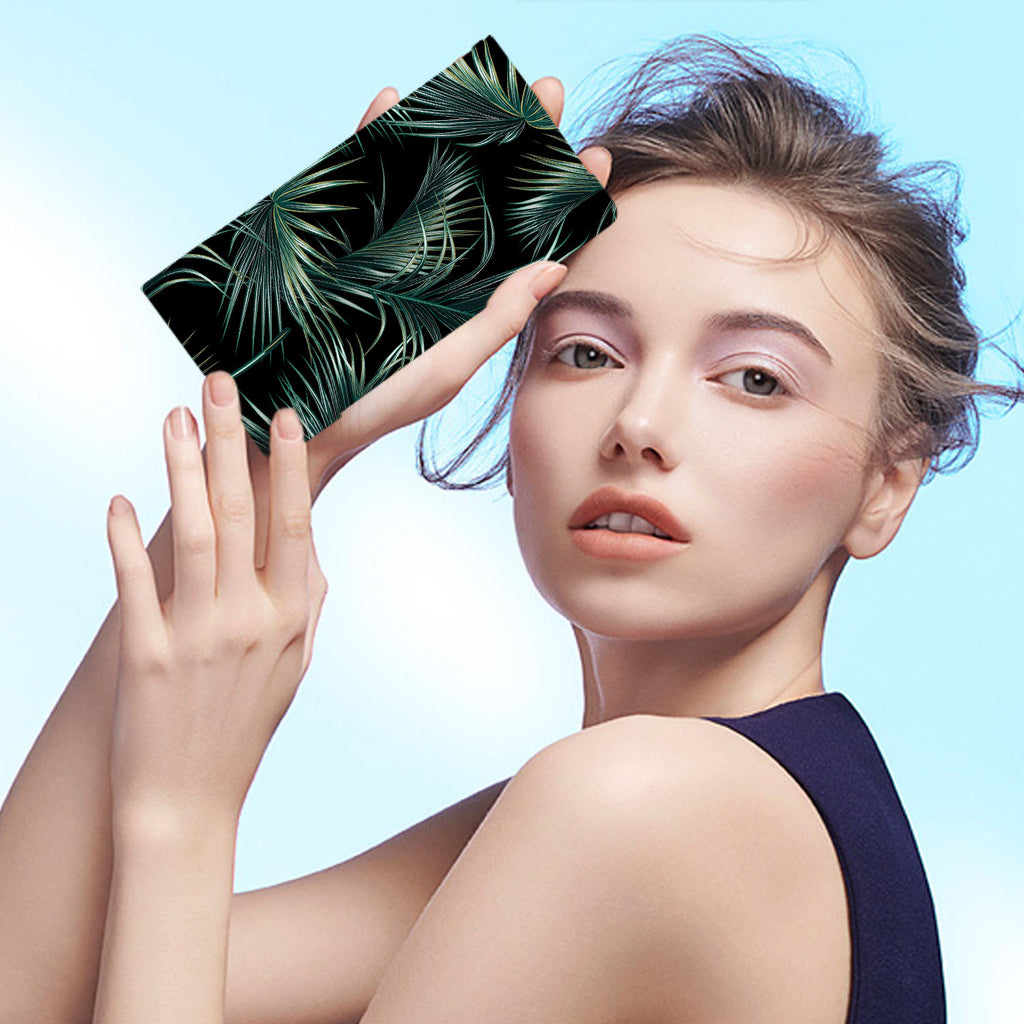 Personalized iPhone Wallet Case with Flower Black desig marries a wallet with an Samsung case, combining two of your must-have items into one brilliant design Wallet Case.