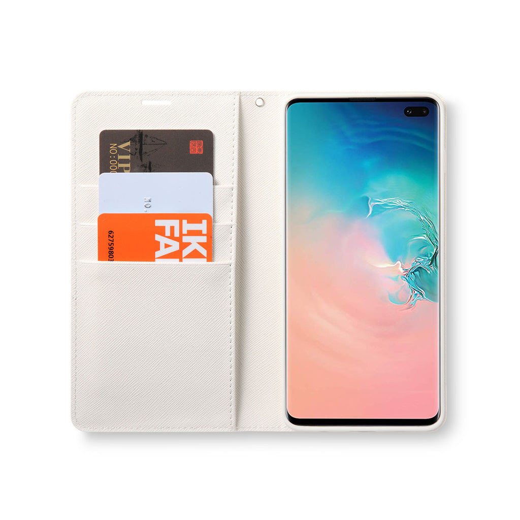 It has pockets to hold your ID, cards and cash.