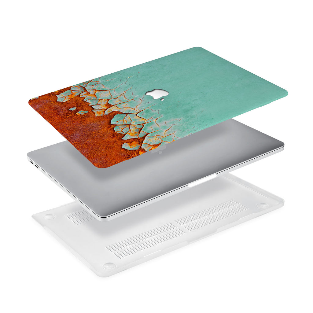 Ultra-thin and lightweight two-piece hardshell case with Rusted Metal design is easy to apply and remove - swap