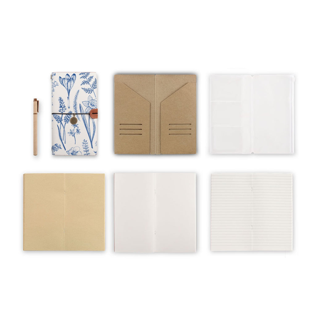 midori style traveler's notebook with Flower design, refills and accessories