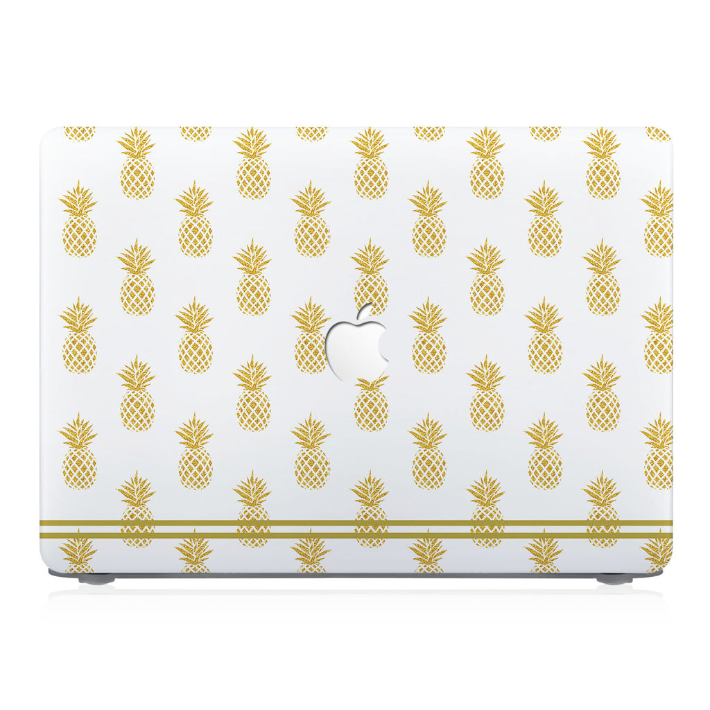 This lightweight, slim hardshell with 6 design is easy to install and fits closely to protect against scratches