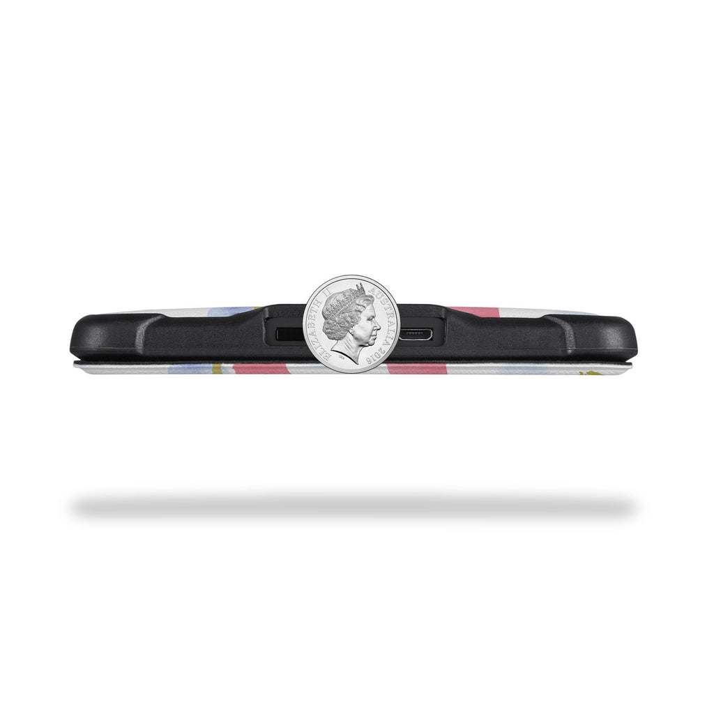 Thin and lightweight design allows for hours of comfortable reading